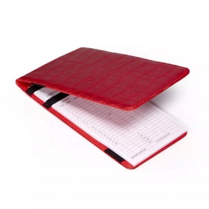 Porte-cartes de score de golf personnalisé en cuir PU crocodile, durable et écologique, avec stylo – Idéal comme cadeau - Product Image 3