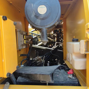 รถขุดมือสอง Volvo EC210D 22 ตัน เครื่องจักรงานดิน ชั่วโมงการทำงานต่ำ อะไหล่แท้ อุปกรณ์ก่อสร้าง - Product Image 3