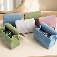 Pochette à bijoux portable en velours haut de gamme avec boucle, pour bagues et boucles d'oreilles, idéale pour le voyage - Vente en gros fabricant