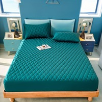 Vente en gros de couvre-lit imperméable simple de couleur unie protège-matelas pour hôtel et maison drap de lit couvre-lit imperméable antisalissure