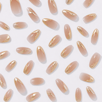 Faux ongles à presser en amande, base nude, ligne ondulée dorée, réutilisables, faits à la main