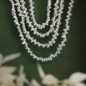 <span class=keywords><strong>Collana</strong></span> <span class=keywords><strong>di</strong></span> <span class=keywords><strong>Perle</strong></span> <span class=keywords><strong>Finte</strong></span> Francesi Premium Lucide Placcate in Oro 18K Ipoallergeniche per Donne Decorazione per Matrimoni e Feste - Product Image 2