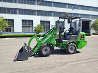 NSTAR Mini Wheel Loader Listrik Harga Terjangkau 1000kg/1T Pompa Gear Motor Hidrolik Eaton PLC Bucket 0.45m Garansi 2 Tahun 37kW