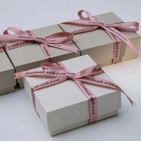 Vente en gros rubans de satin personnalisés 10mm 15mm 20mm 25mm rubans de logo imprimés colorés écologiques pour sacs boîte emballage mariages fêtes