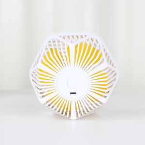 Chine Portable Jaune Main Corée Électrique Mini USB De Bureau Dc <span class=keywords><strong>Ventilateur</strong></span> de Table De Refroidissement Avec 3 Vitesses - Product Image 4
