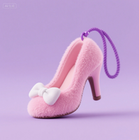 Chaussures à talons hauts souples avec logo OEM personnalisé pendentif animal en peluche jouets porte-clés mignon vache en peluche pendentif cadeaux