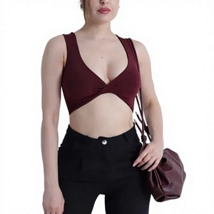 Sujetador deportivo de tenis para mujer, talla grande, con soporte alto, espalda cruzada, con almohadillas extraíbles, transpirable, ecológico, con logo frontal. - Product Image 1
