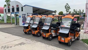 Carrito de Golf Eléctrico WELIFTRICH de 60V, Estructura de Acero, 4 Asientos, Alcance de 90 km, Elevado, para Exteriores, 30-50 km/h, con Certificación ISO/CE - Product Image 2