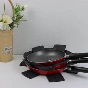 Protectores de Ollas y Sartenes Reutilizables Ecológicos de Fieltro de Poliéster, Juego de Utensilios de Cocina con Diseño Bordado Impreso, Estilo Moderno, Previenen Arañazos - Product Image 6