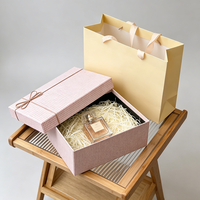 Boîte en papier rigide personnalisée avec couvercle et base, boîtes en papier imprimées en gros, fabricant de boîtes cadeaux de luxe pour parfums et cosmétiques