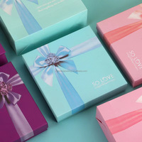 Boîte cadeau de barre de chocolat en gros emballage de fleurs de rose de savon en papier pour aliments avec stratification mate et impression de gaufrage