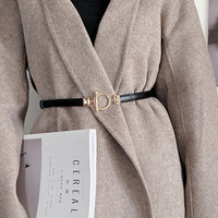 Ceinture fine et polyvalente en cuir pour femme avec boucle élastique dorée en métal – Accessoire de mode pour robe