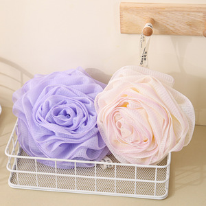 Zenidoo – Serviette exfoliante en filet à bulles, style moderne, motif rose, entièrement naturelle, douce et respectueuse de la peau, en éponge - Product Image 3