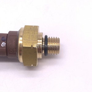 เซ็นเซอร์วัดแรงดันน้ำมัน Senwitt รุ่น 320-3063 สำหรับเครื่องยนต์ดีเซล C9 อะไหล่รถขุด - Product Image 1