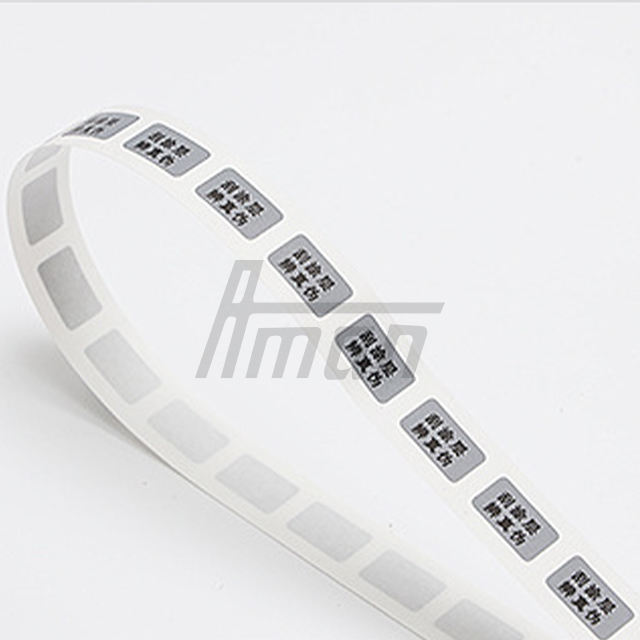 สีเทาเข้ม