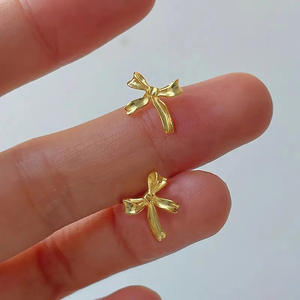 Orecchini a perno con fiocco E3866, placcati oro, in lega di zinco, gioielli da donna, graziosi e alla moda, idea regalo - Product Image 4