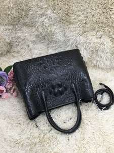 Custom 100% Crocodile Leather Work Tote Bag Large Capacity Women's Business Handbag Shopper Bag OEM Wholesale - Product Image 5