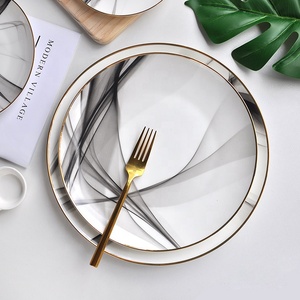 Venta al por mayor, <span class=keywords><strong>Amazon</strong></span> Top, estilo occidental, porcelana, porcelana, <span class=keywords><strong>platos</strong></span> dorados, juegos a la venta - Product Image 2