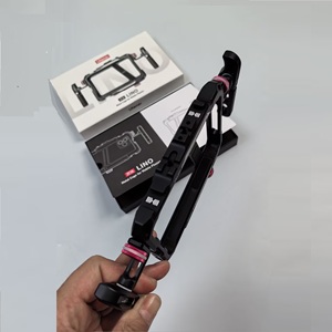 ขายกรงโลหะสำหรับติดตั้งโทรศัพท์มือถือ ใช้กับอุปกรณ์กันสั่น DSLR Rig Stabilizer Video Rig Cage <span class=keywords><strong>Kit</strong></span> ชุดอุปกรณ์กันสั่นแบบแท่งขนาด 15 มม. ยี่ห้อ <span class=keywords><strong>Ulanzi</strong></span> Lino Smartphone Cage - Product Image 1
