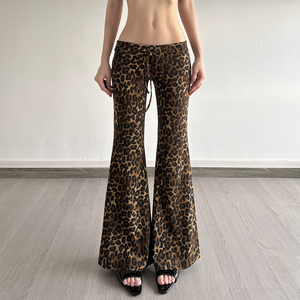 Pantalon long évasé à taille basse imprimé léopard, avec lien élastique, coupe drapée, style sauvage, décontracté, unique et tendance - Product Image 3