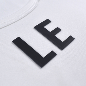 <span class=keywords><strong>Adesivo</strong></span> in Silicone Personalizzato <span class=keywords><strong>per</strong></span> T-Shirt con Stampa a Caldo 3D, Etichetta in Silicone <span class=keywords><strong>per</strong></span> Abbigliamento, Logo in Silicone <span class=keywords><strong>per</strong></span> Vestiti - Product Image 4
