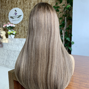 Gratis Pengiriman Wig Renda Depan Pirang Kepang Panjang dengan Akar Gelap - Product Image 6