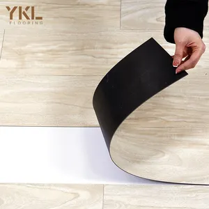 Revêtement de sol résistant à l'usure en vinyle de luxe texturé adhésif ignifuge PVC grain de bois de 2.0mm d'épaisseur