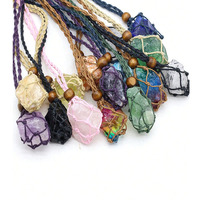Collier en macramé bohème avec cristal, pendentif tissé réglable en pierre naturelle, idéal pour les femmes
