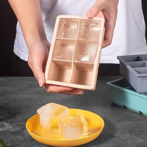 Bac à glaçons en silicone en gros avec couvercle, sans BPA, démoulage facile, empilable, grand moule à glace pour whisky, cocktail, café glacé, OEM - Product Image 4