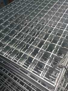 Grille en acier galvanisé à chaud avec revêtement en zinc haute résistance pour passerelles, plateformes, appartements et parcs - Product Image 6