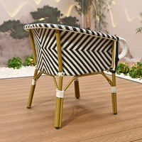Chaise de bistrot en rotin français moderne meubles d'extérieur en aluminium et osier pour restaurants parcs accents en rotin de bambou pour