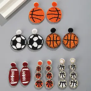 Boucles d'oreilles créatives bohème balle sport graine perlée pour femmes à la main Football basket-ball Rugby boucles d'oreilles