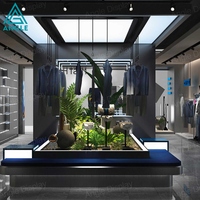 Présentoir de Vêtements d'Extérieur Haute Performance pour Hommes, Étagère Modulaire de Présentation de Vêtements Résistante aux Intempéries, Exportation Mondiale