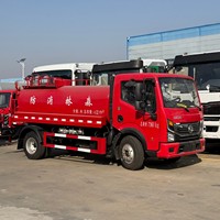 Nouveau camion de pompiers diesel avec réservoir d'eau de 5001 à 7000 L, pulvérisation haute de 60 m, arroseur multifonctionnel de lutte contre l'incendie