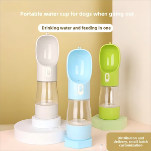 Grosir botol air anjing portabel <span class=keywords><strong>3</strong></span>-in-1, mangkuk hewan peliharaan pola Solid, cangkir perjalanan ramah lingkungan dapat dilipat gantung - Product Image 5