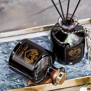 Difusor de Aromas de Vidrio para Espacios Modernos con Varillas <span class=keywords><strong>Negras</strong></span> de 50 ml, Ecológico, Sin Alcohol, Fragancia Natural, Aroma Duradero - Product Image 1