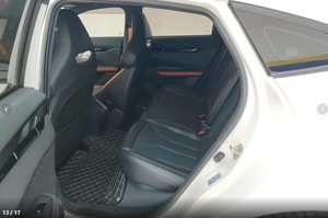 Voitures <span class=keywords><strong>d</strong></span>'<span class=keywords><strong>occasion</strong></span> Changan UNI-V 2023 1.5T Édition Prestige, voiture compacte essence, berline à hayon, voitures <span class=keywords><strong>d</strong></span>'<span class=keywords><strong>occasion</strong></span> à vendre, voitures <span class=keywords><strong>d</strong></span>'<span class=keywords><strong>occasion</strong></span> <span class=keywords><strong>pas</strong></span> chères en provenance de Chine - Product Image 5