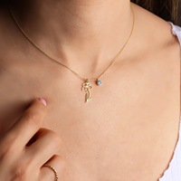 Fleurs de naissance personnalisées plaquées or 18 carats en acier inoxydable élégant de nouveau style avec collier de pierres de naissance colorées