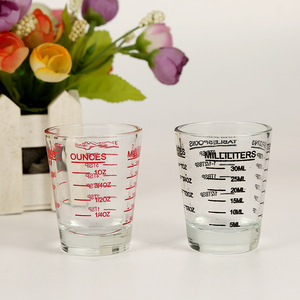 Taza medidora de vidrio Jin Jiepin de 1 onza (30 ml) con marcas de onzas y mililitros para uso en la cocina - Product Image 1