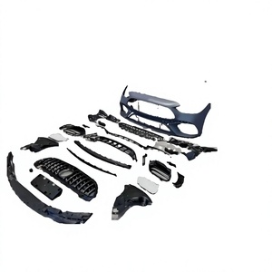 Kit carrosserie pour Mercedes Benz Classe C W206 C63 AMG Facelift, nouvelle version, pare-chocs avant et arrière en plastique rouge - Product Image 4