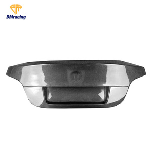 ฝากระโปรงท้ายคาร์บอนไฟเบอร์ทรง OEM สำหรับรถบีเอ็มดับเบิลยู ซีรีส์ 5 รุ่น E60 ปี 2003-2010 - Product Image 1