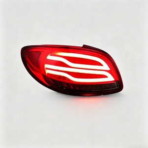 Kit de <span class=keywords><strong>feux</strong></span> arrière <span class=keywords><strong>LED</strong></span> pour Peugeot <span class=keywords><strong>206</strong></span> avec feu stop, clignotant dynamique, feu antibrouillard arrière, installation facile (Plug and Play) - Product Image 1