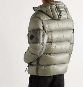 Veste de sport oversize pour homme, veste matelassée épaisse en duvet, veste d'hiver en laine à col montant avec fermeture éclair - Product Image 3