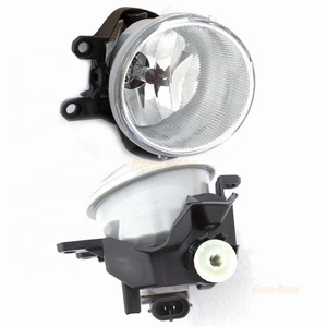 Feux antibrouillard clairs pour <span class=keywords><strong>Toyota</strong></span> <span class=keywords><strong>Yaris</strong></span> Hatchback <span class=keywords><strong>2</strong></span>/4DR 2015 2016 2017 avec ampoules d'interrupteur de lunette - Product Image 4