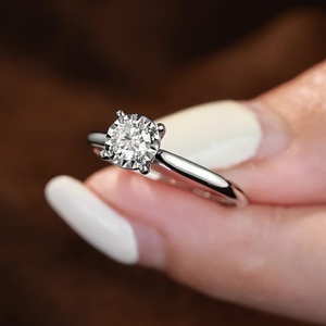 Bagues de fiançailles personnalisées en forme ronde avec diamant, or blanc 18 carats, diamant de laboratoire taille ronde D VVS, bague de mariage - Product Image 3