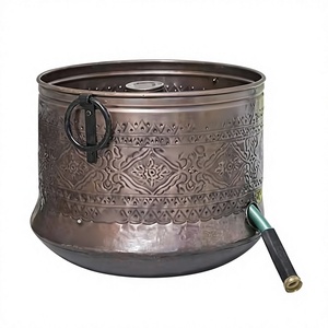 Carrete para Manguera de Jardín de Acero Resistente a la Oxidación con Diseño Rústico, Ajustable para Almacenamiento en Patio o Jardín, por Axiom Home Accents - Product Image 1