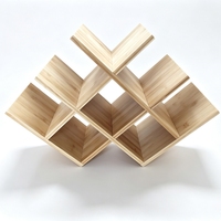 Premium ecologische bamboe wijnrek voor 8 flessen, vlinderdesign, voor aanrecht, bar of thuis.