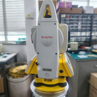 Station totale d'occasion SOUTH NTS-332R10 pour la topographie avec une précision de 2'' et un compensateur à double axe