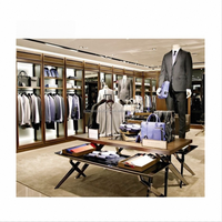 Mobilier de magasin de détail, présentoir de vêtements, magasin de vêtements pour hommes, éclairage LED, design d'intérieur, magasin de vêtements de marque