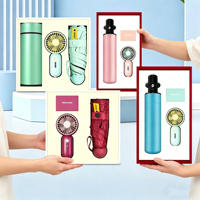 Coffret cadeau d'été avec logo personnalisé, parapluie, mini ventilateur, bouteille isotherme, coffret cadeau promotionnel pour entreprises